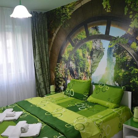 Green Rooms Hunedoara Exterior foto