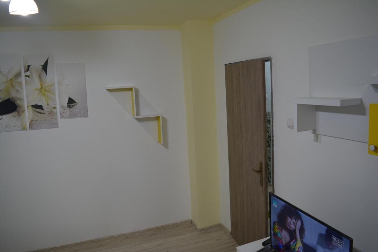 Green Rooms Hunedoara Exterior foto