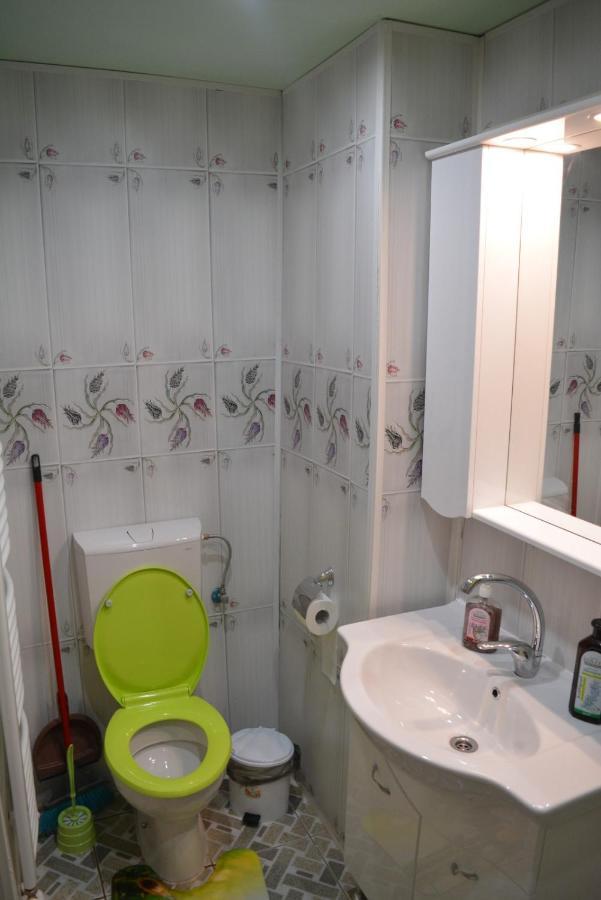 Green Rooms Hunedoara Exterior foto